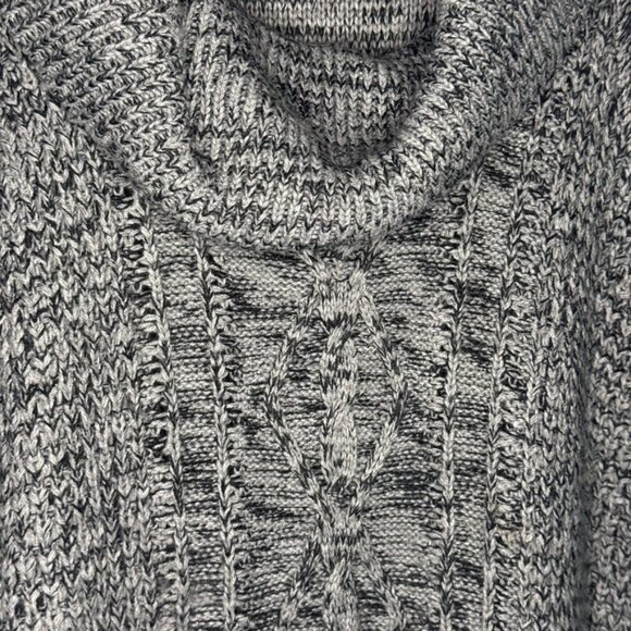 Long Knit Grey Sweater Blouse - Picture 4 of 4